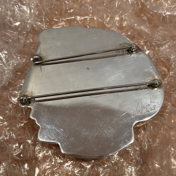 Patricia Von Musulin collectible preloved vintage silver iconic signed face Pin - Picture 11 of 16